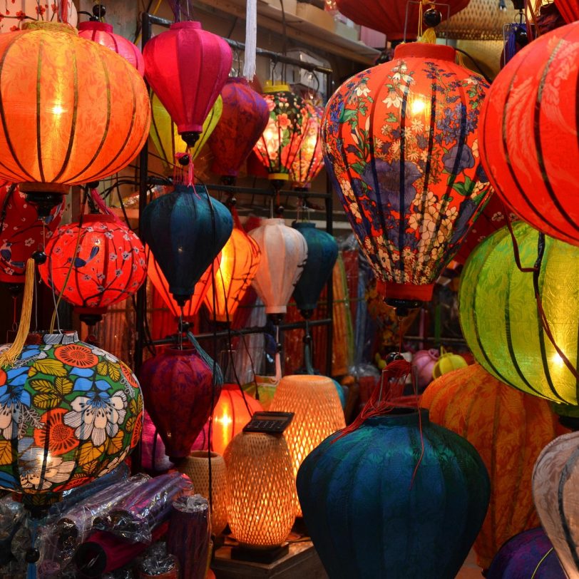 lang_u-colour-1128541_1920